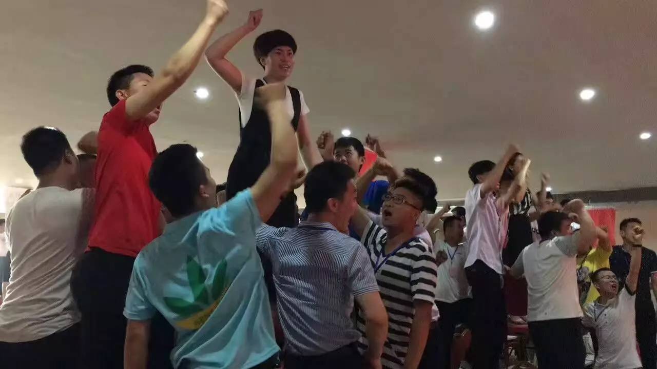 阿塞拜疆男篮势不可挡，冲击金牌