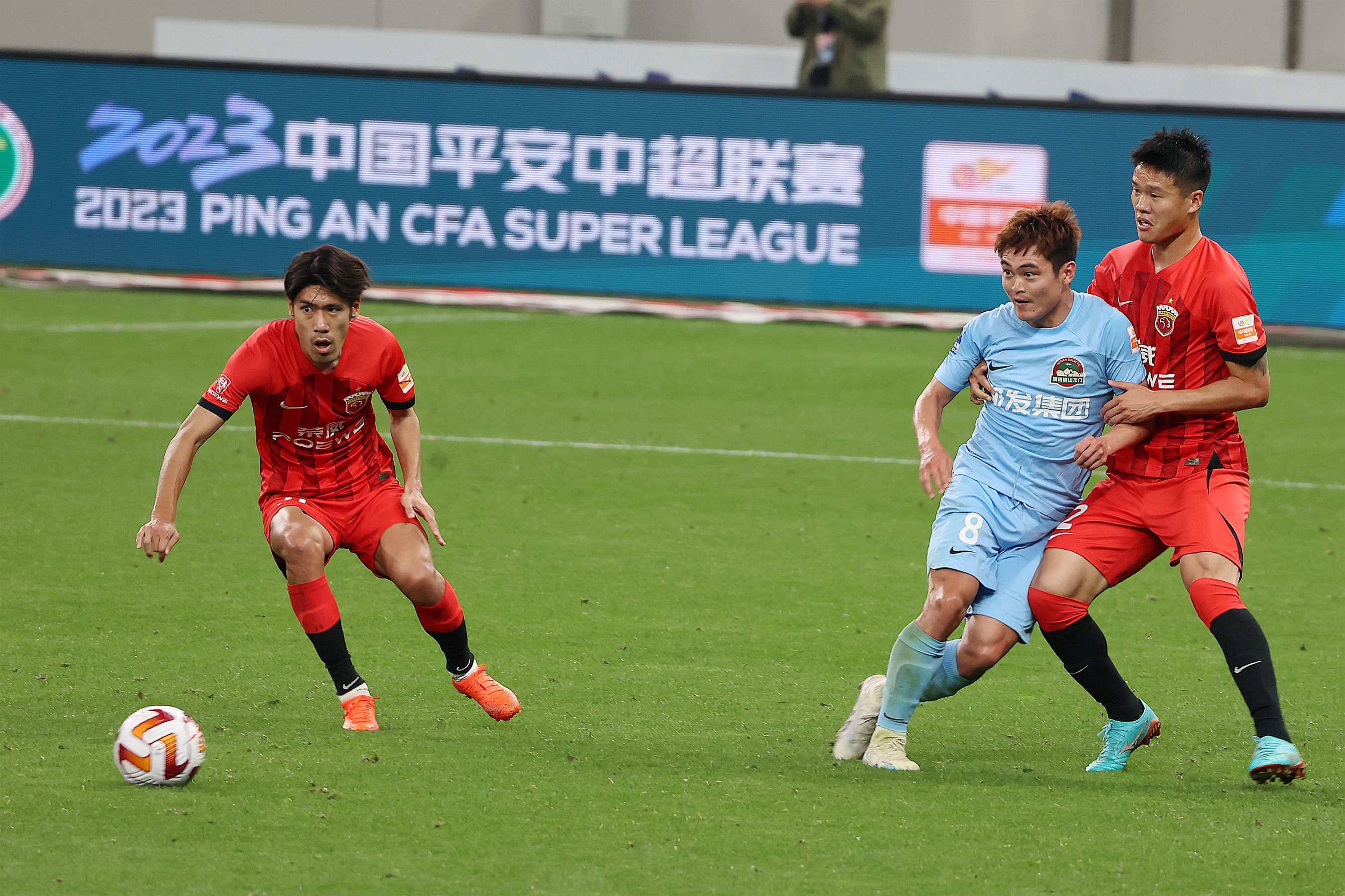 开云官网-上海珍珠击败对手，继续领跑积分榜的简单介绍