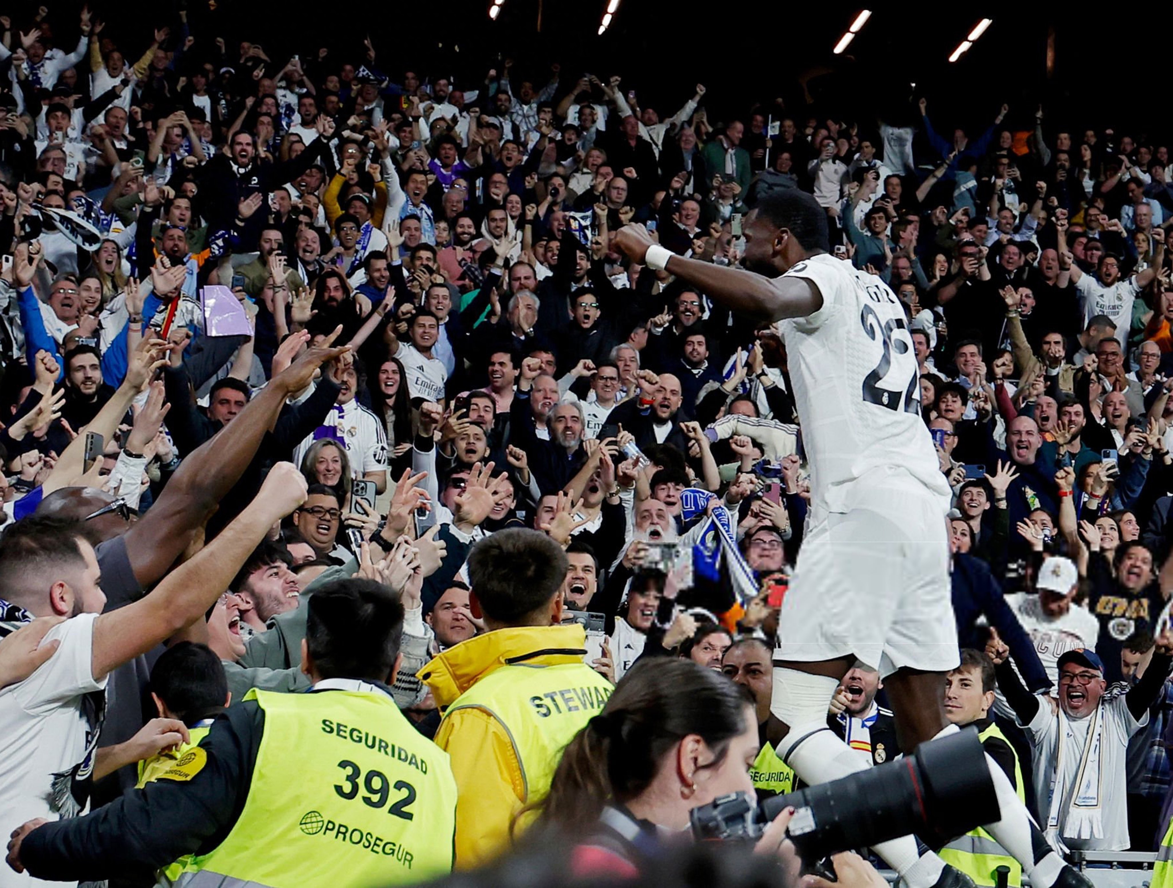 皇家社会中场核心伤停众多，球队疲乏不振