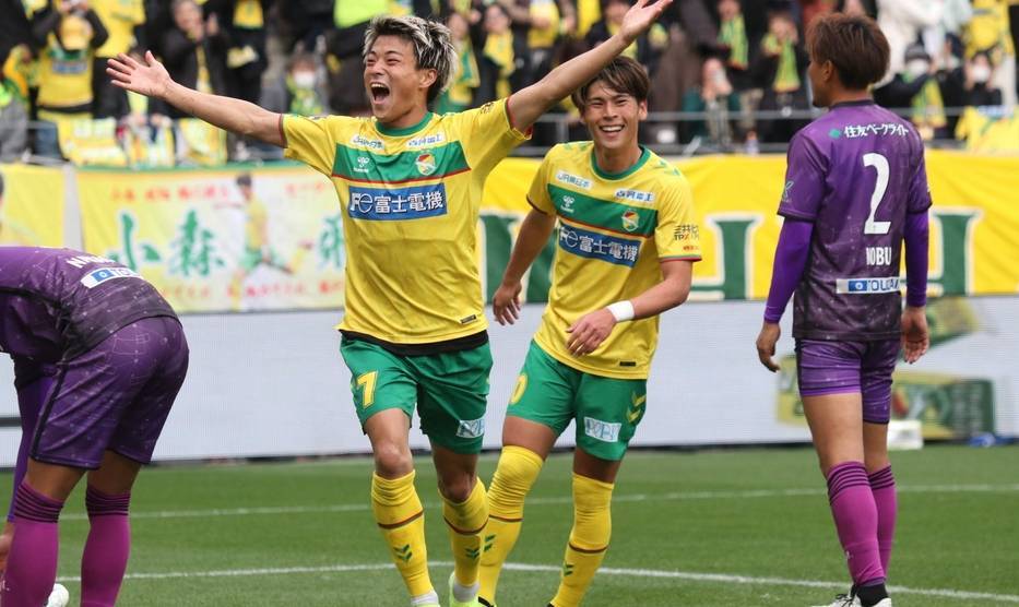 邦迪谢在主场迎战强敌,球队士气高涨 邦迪谢在主场迎战强敌,球队士气高涨