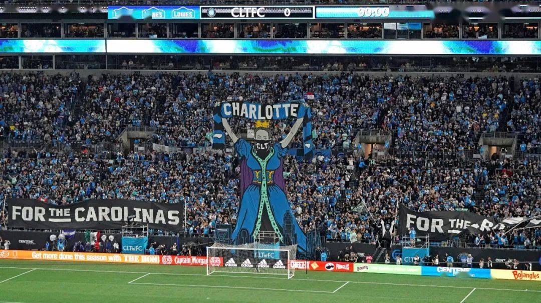 苍穹球场看台爆满,联赛竞争越发激烈的简单介绍 苍穹球场看台爆满,联赛竞争越发激烈的简单介绍