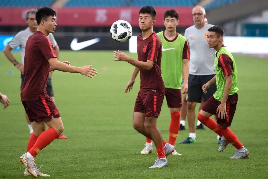 神秘足球之战预演,中国队全力备战 神秘足球之战预演,中国队全力备战