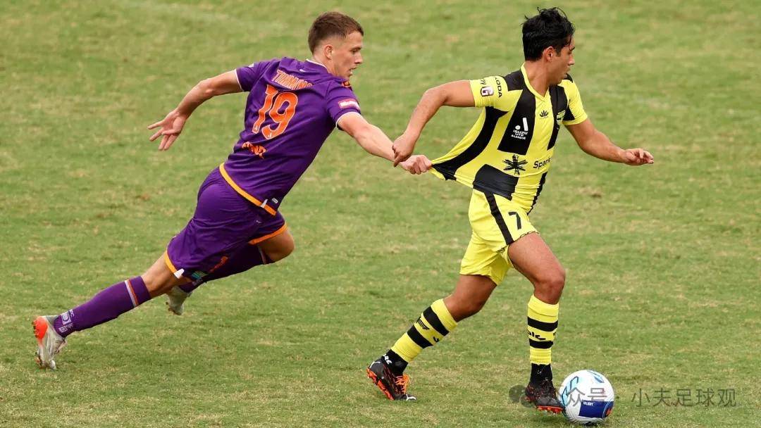 AC米兰迎来热那亚挑战,期待延续胜利势头 AC米兰迎来热那亚挑战,期待延续胜利势头