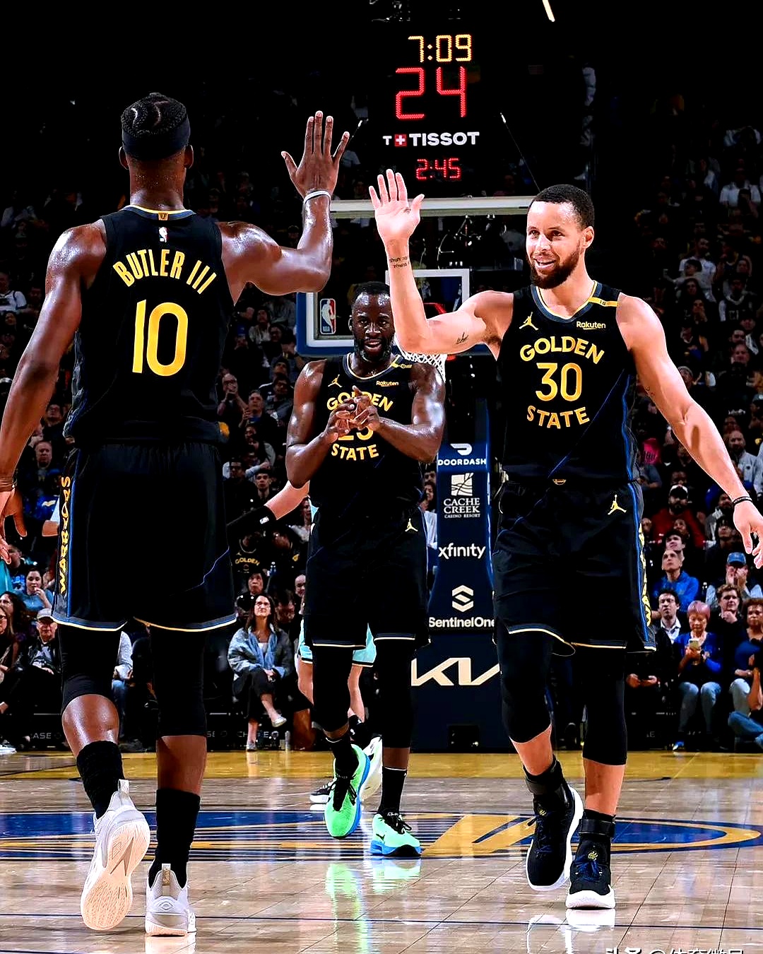 尼克斯战胜勇士,霍芬得到全场最高28分 尼克斯战胜勇士,霍芬得到全场最高28分