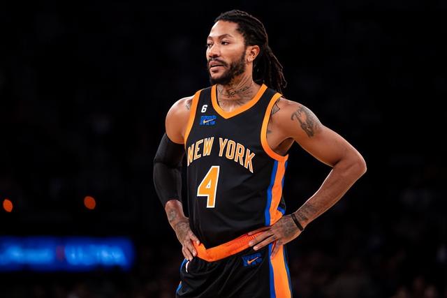 尼克斯击败篮网，罗斯表现抢眼