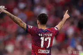 包含斯特拉斯堡队客场积极作战,取得胜利的词条 包含斯特拉斯堡队客场积极作战,取得胜利的词条