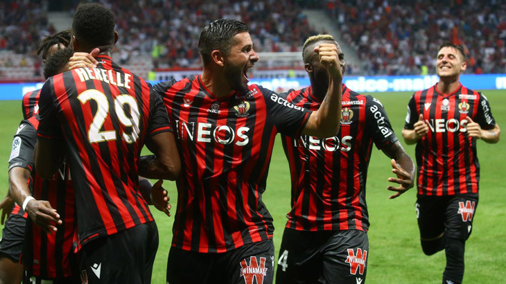 圣埃蒂安战胜尼斯，客场取得胜利