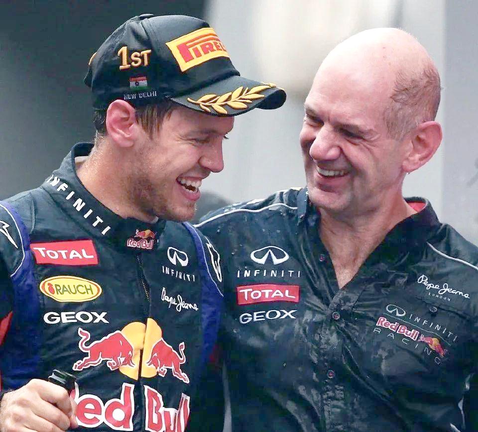 红牛车队轻取雷诺车队，拉塞尔扛起全队的简单介绍