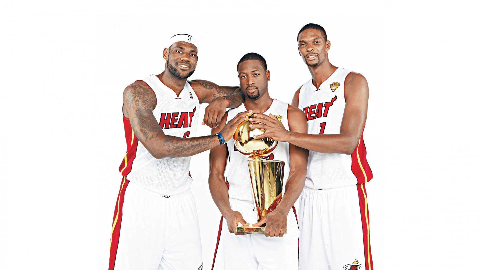 开云体育中国-欧洲铁壁鏖战，非洲烈焰独舞，当团队绞杀遇见个人神迹