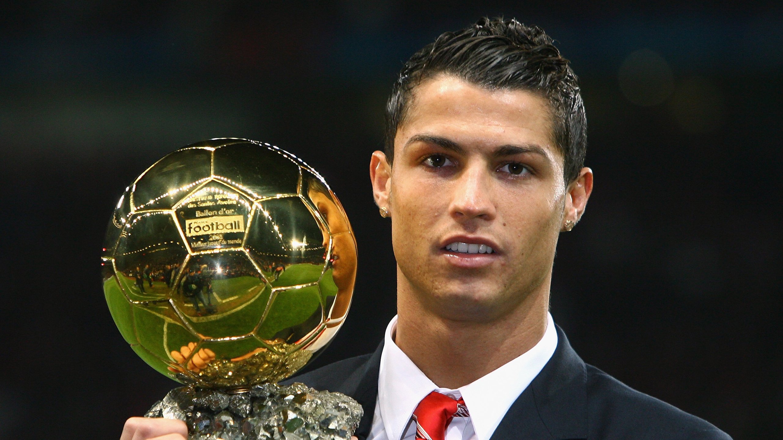 当宿敌相遇，维尼修斯能否逆转剧本？一场跨越剧本的足球战争