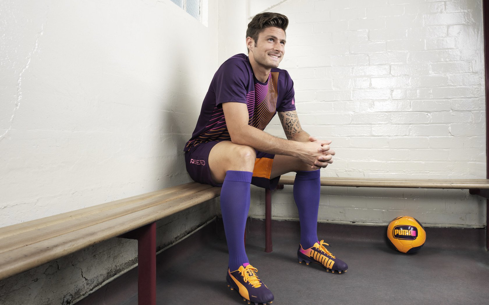 开云体育入口-月下孤骑破京城，当独行侠不再独行